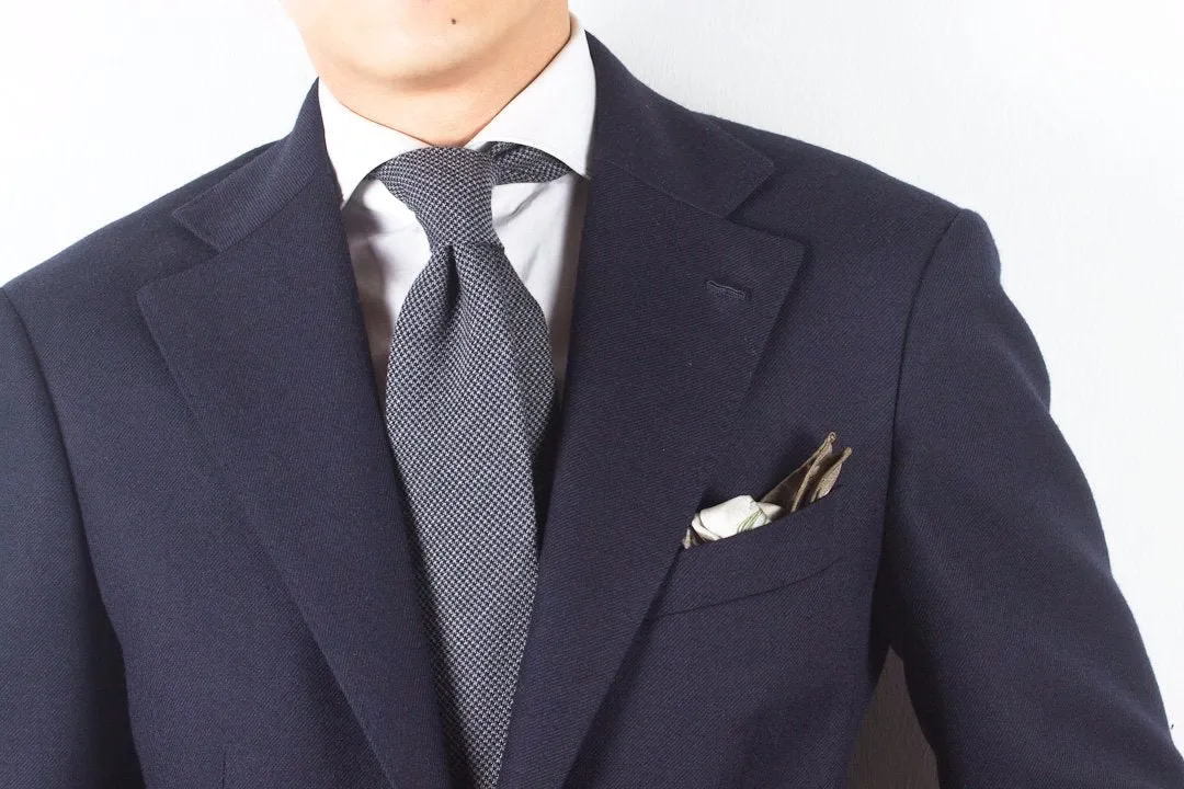 Black-Grey Houndstooth
